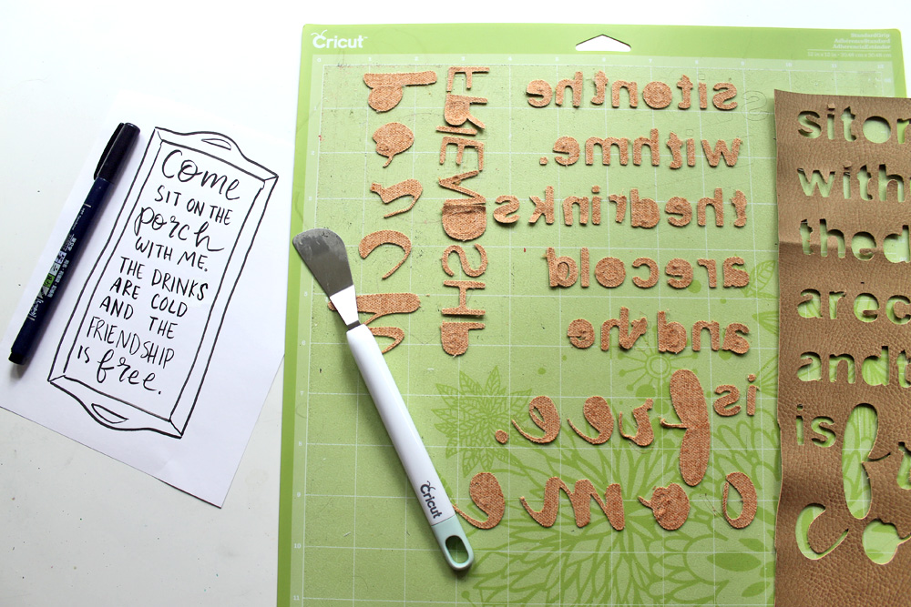 Learn how to make this DIY Quote Tray using the @Cricut Explore Air 2, @tombowusa adhesive & tutorial by @punkprojects